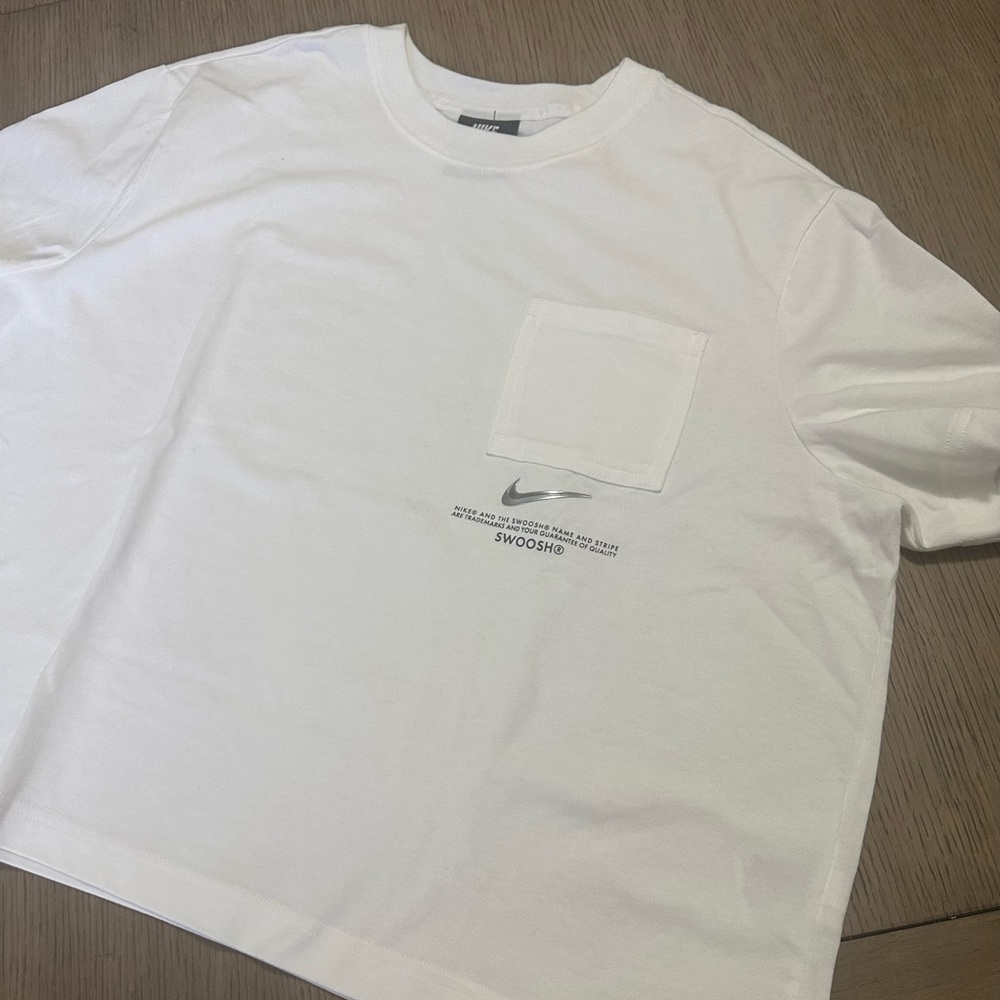 Nike Swoosh women T-shirt